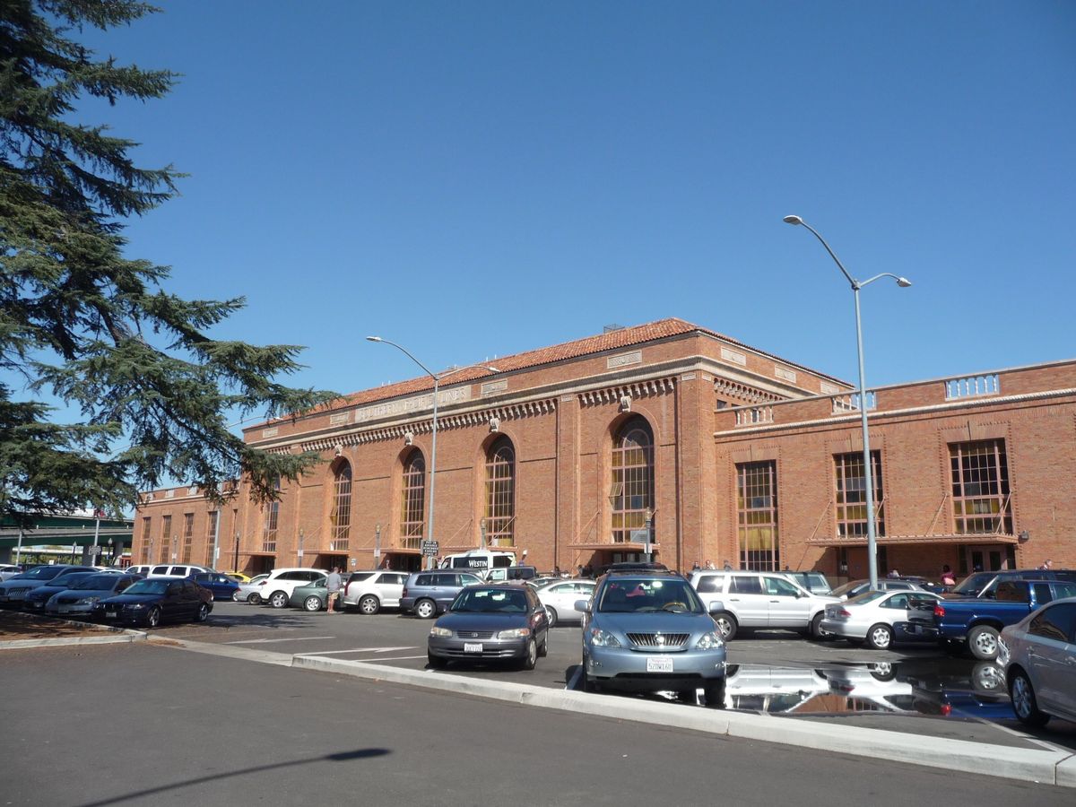 Sacramento Valley Station, built in 1926